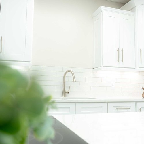 Kitchen Cabinets  ALV Floors in Smyrna, TN