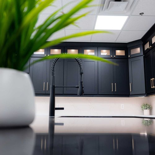 Kitchen Cabinets  ALV Floors in Smyrna, TN